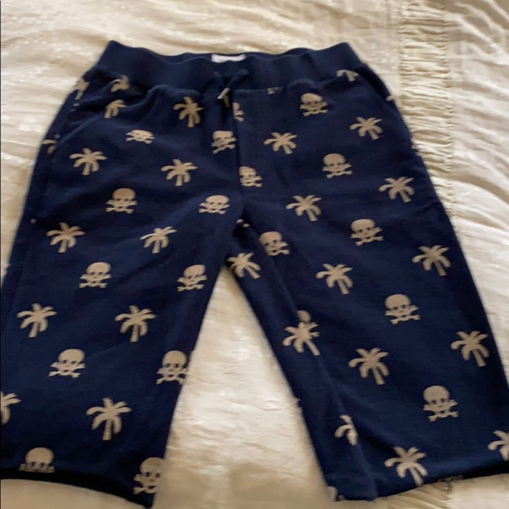 NWOT Designer Hudson boys knit comfy shorts.